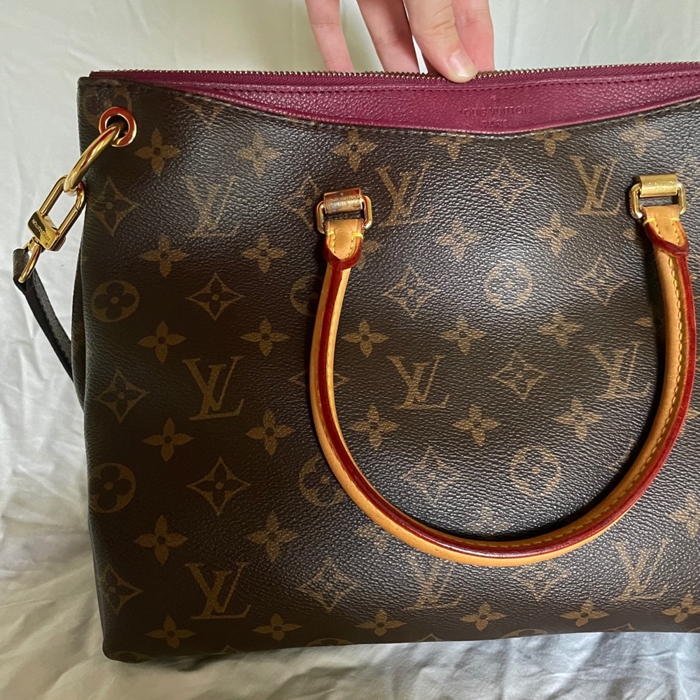 Louis Vuitton Pallas Tote Monogram Canvas MM Bag